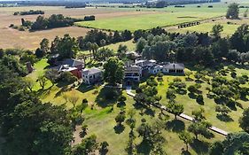 Sisu Hotel de Campo&Spa Baradero